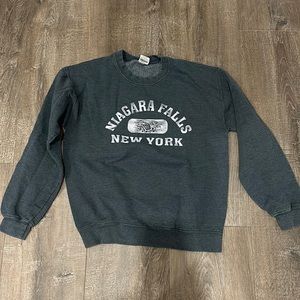 Niagara Falls crew neck
